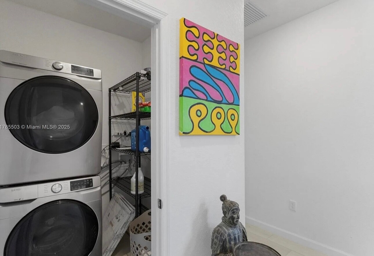 Laundry Room - 2453 NW 131st Cir