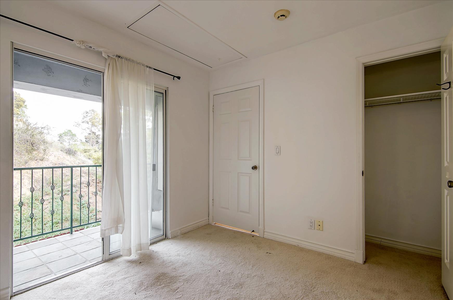 Building Photo - 8527 Wonderland Ave