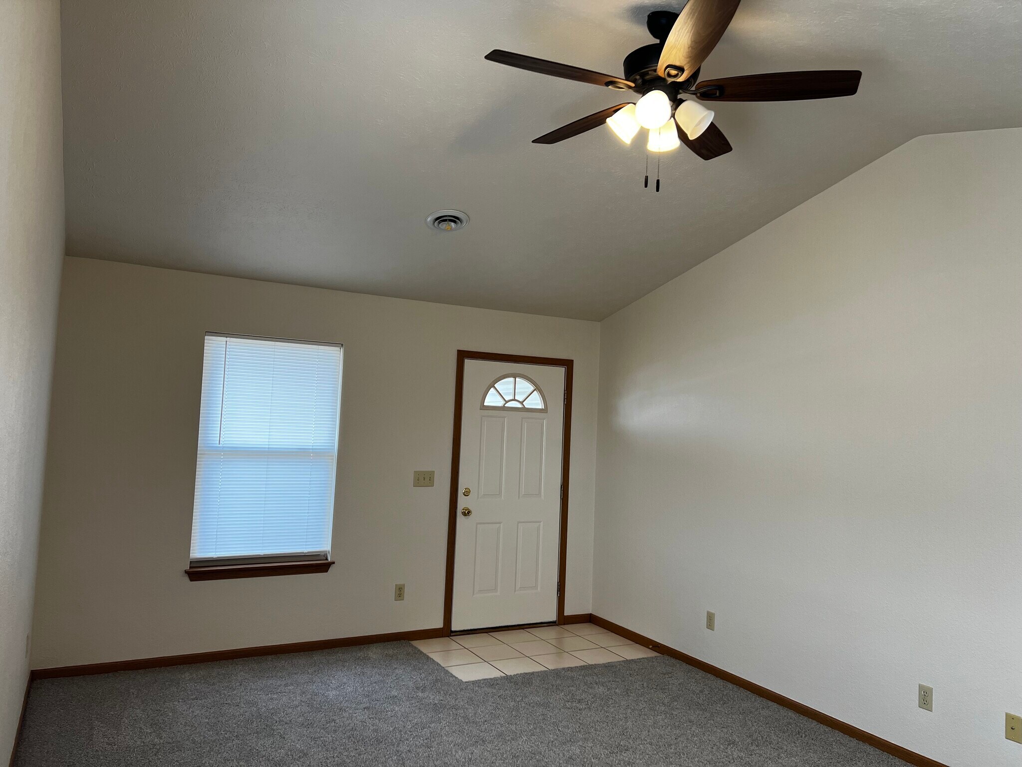 Living room - 1312 Tully Dr