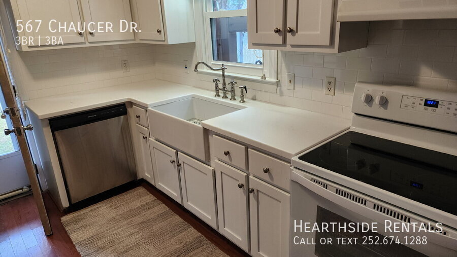 Building Photo - 567 Chaucer Dr