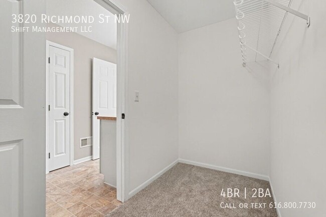 Building Photo - 3820 Richmond St NW