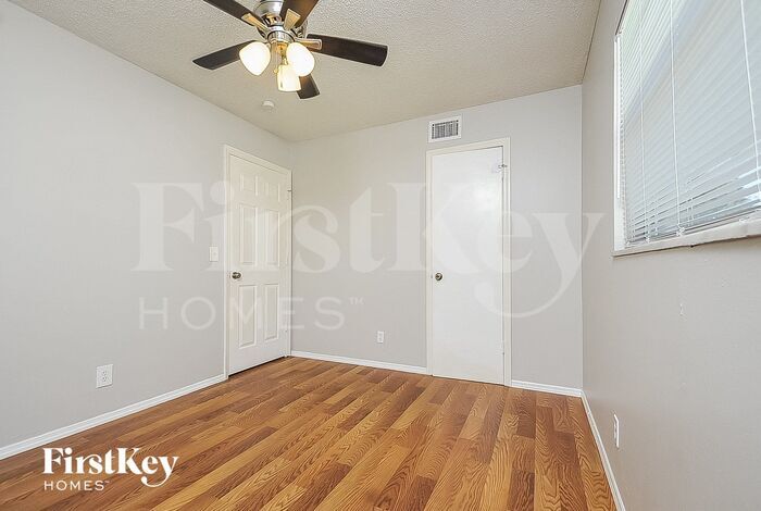 Building Photo - 4402 Lanier Dr
