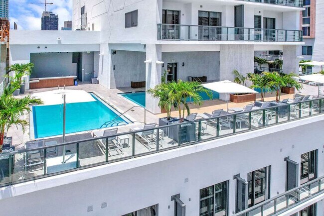 Building Photo - 239 SW 9th St