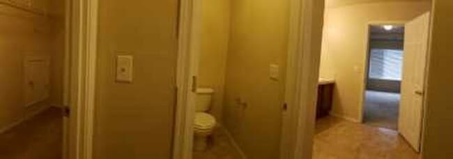 Building Photo - 413 Roger Smith Dr