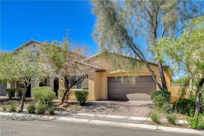 Building Photo - 2104 LeatherBridge Ct