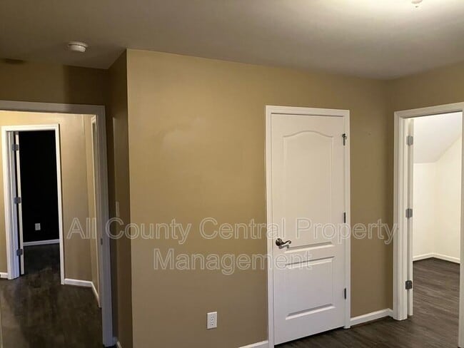 Building Photo - 8038 Mary Alice Way