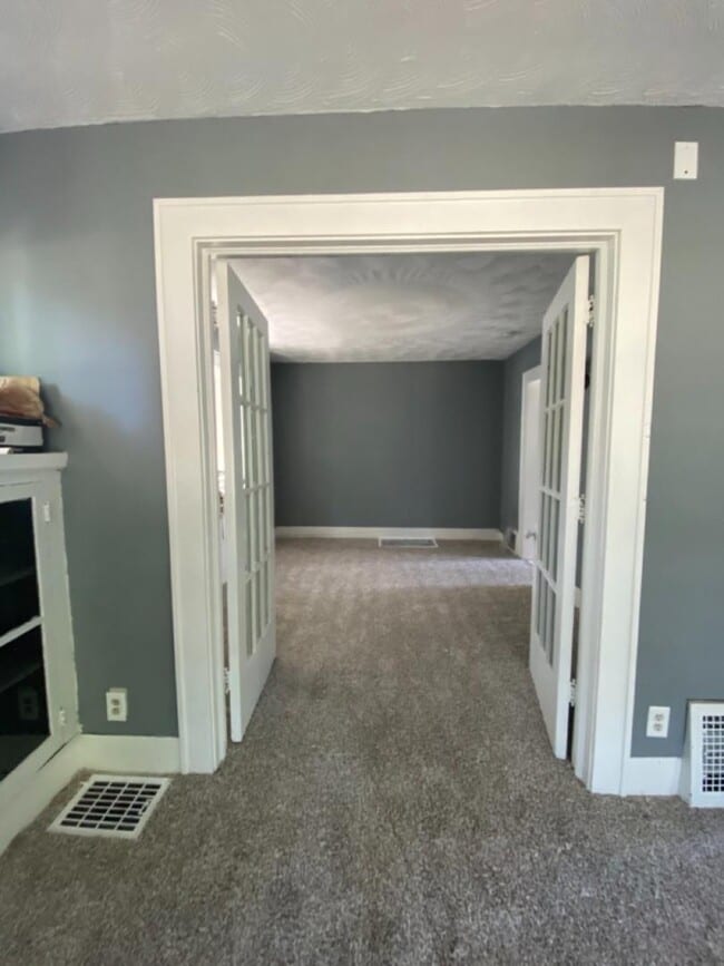 Building Photo - 937 Lawton St