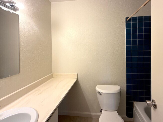 Building Photo - NO HOA! 4-Bedroom Single-Story Home in Henderson – Pets Welcome!