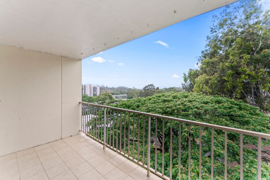 Building Photo - 95-2031 Waikalani Pl