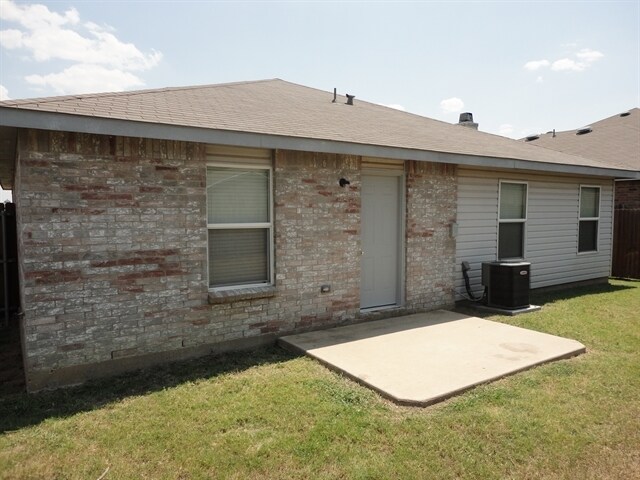 Building Photo - 4108 Thoroughbred Trail