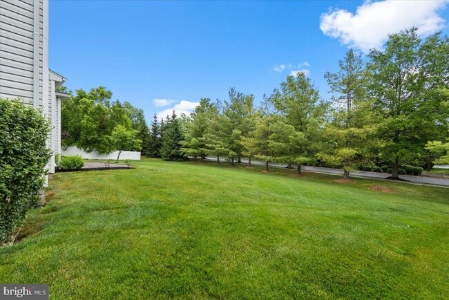 Building Photo - 4 Van Marter Ct