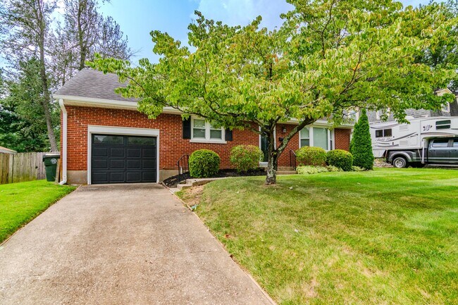 Building Photo - 282 Zandale Dr