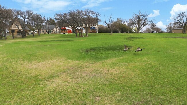 Building Photo - 1207 Shahan Prairie Rd