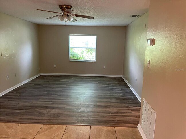 Building Photo - 3019 Needles Dr