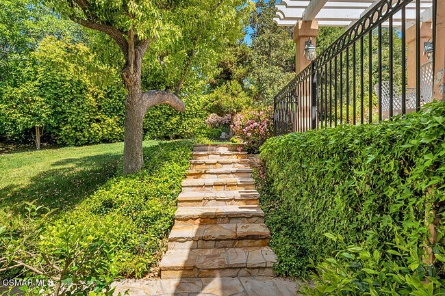 Building Photo - 1687 Castlebridge Ct