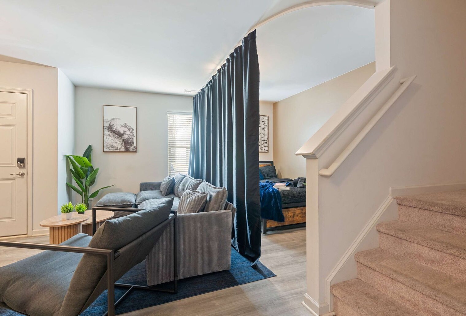 Building Photo - 219 Socket St