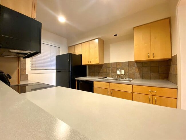 Building Photo - 3815 Guadalupe St