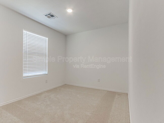 Building Photo - 1824 Wolford Wy