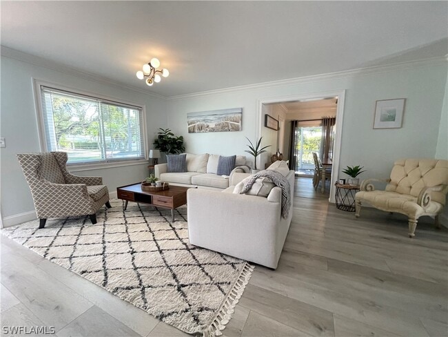 Building Photo - 905 13th St N