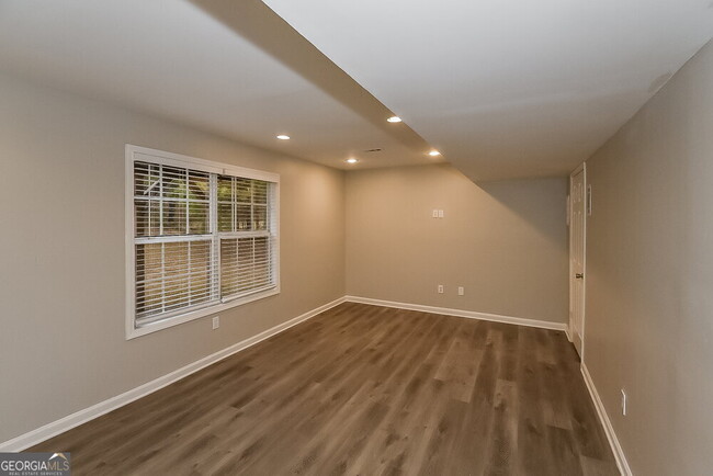 Building Photo - 4737 Brookwood View