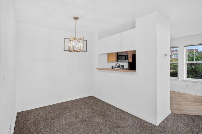 Building Photo - 13900 Lake Song Ln