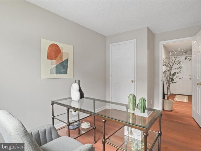 Building Photo - 12105 Green Leaf Ct