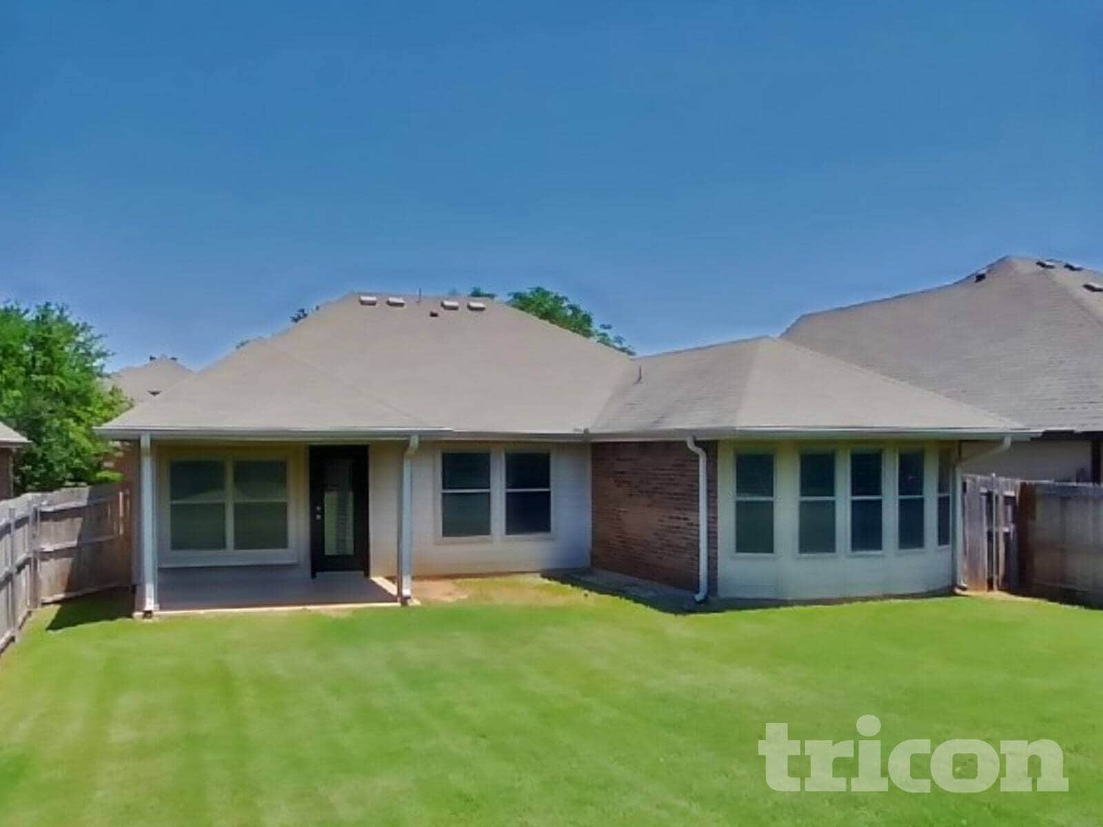 Building Photo - 12116 Longstone Drive Burleson TX