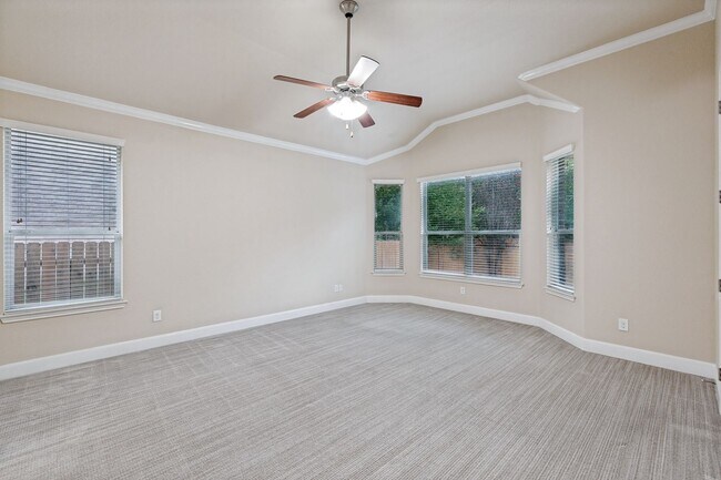 Building Photo - 23214 Crest View Way