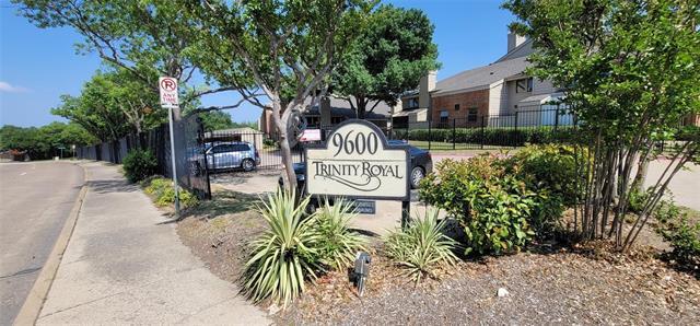 Building Photo - 9600 Royal Ln