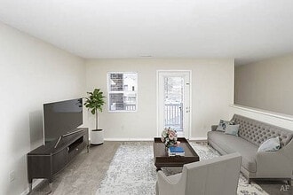 Building Photo - Hidden Ponds