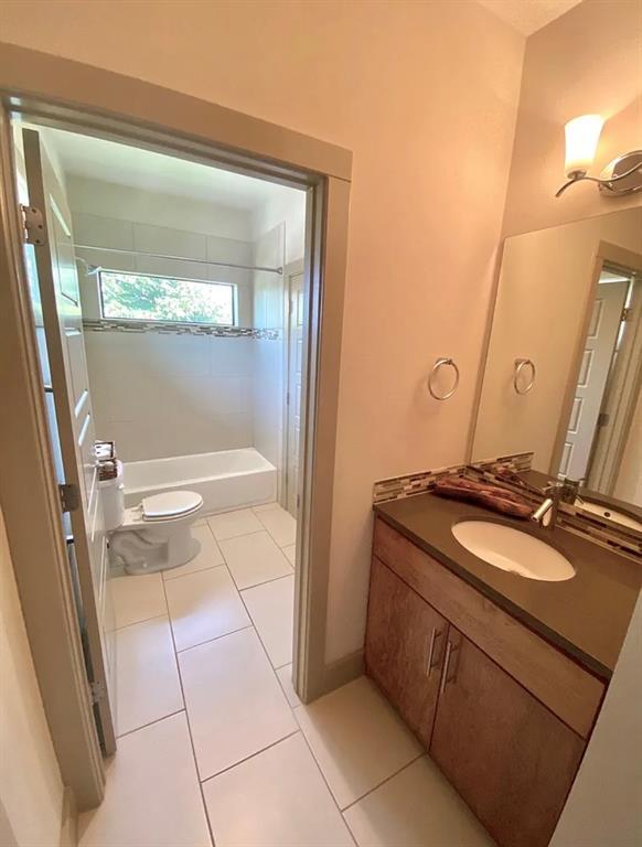 Building Photo - 903 Cardinal Ln