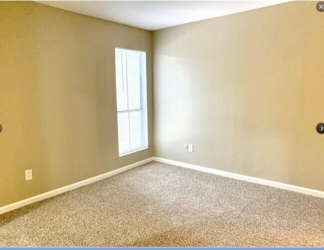 Building Photo - 2200 Cypress Landing Rd