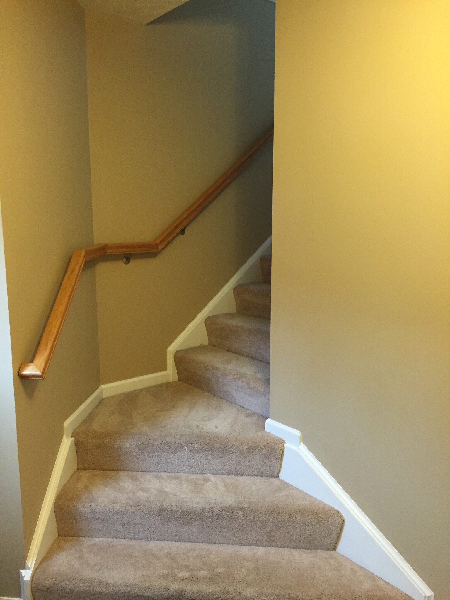 Building Photo - 214 Southern Valley Ct