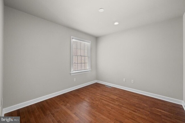 Building Photo - 721 N Sumneytown Pike