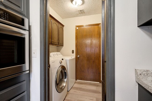 Building Photo - Welcome to your new home!