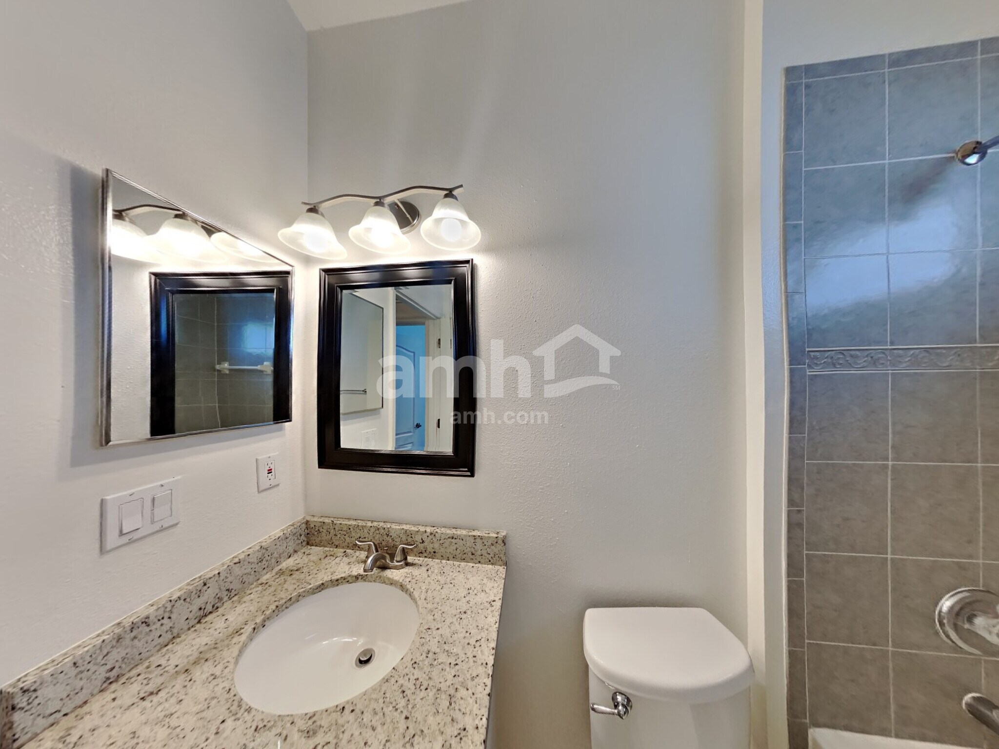 Building Photo - 8124 Diablo Ct
