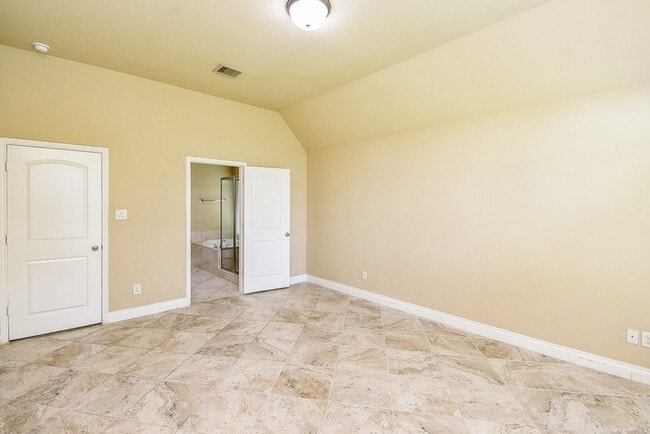 Building Photo - 10310 Rouken Glen Ct.