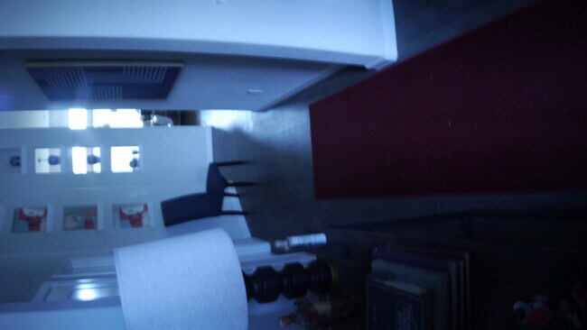 Building Photo - Natale ct
