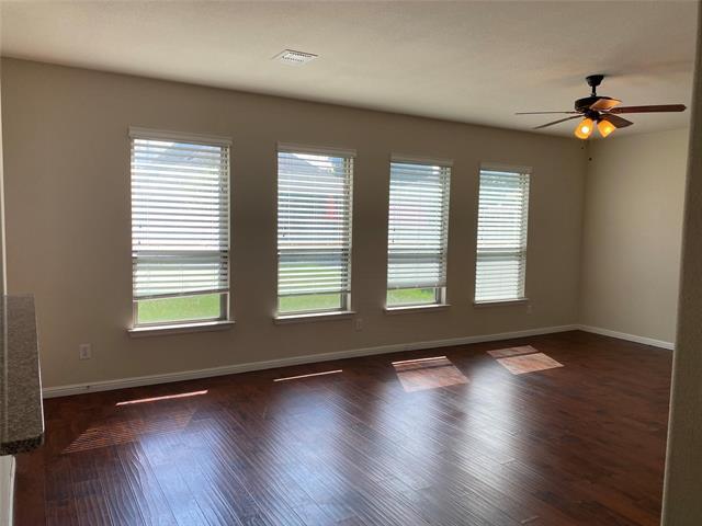 Building Photo - 4210 Oak Bluff Dr