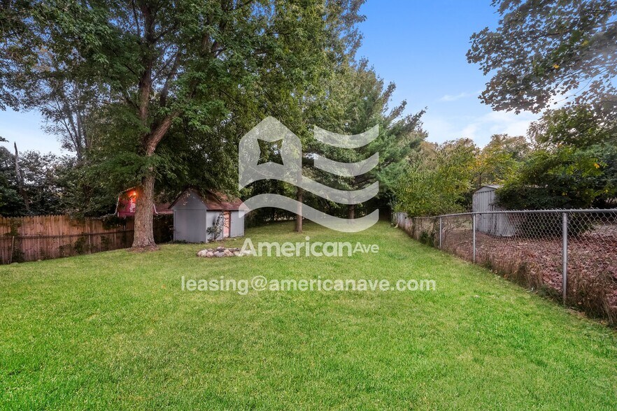 Building Photo - 2022 Bergan St