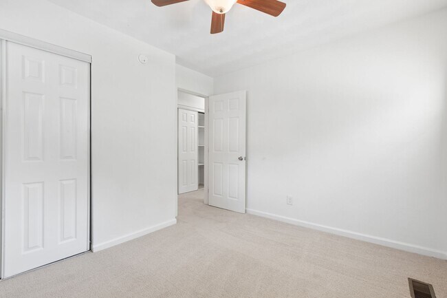 Building Photo - Beautiful Split Level Home in Norfolk!!