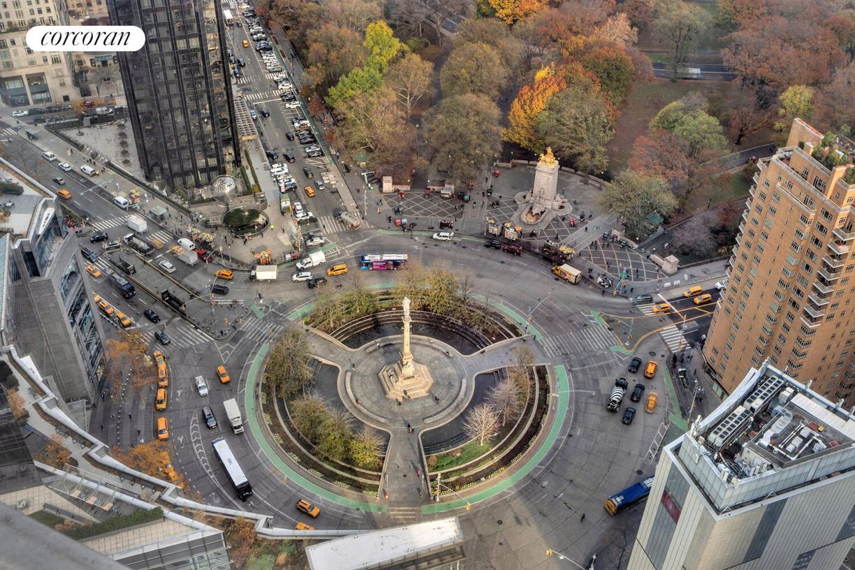 Building Photo - 301 W 57th St