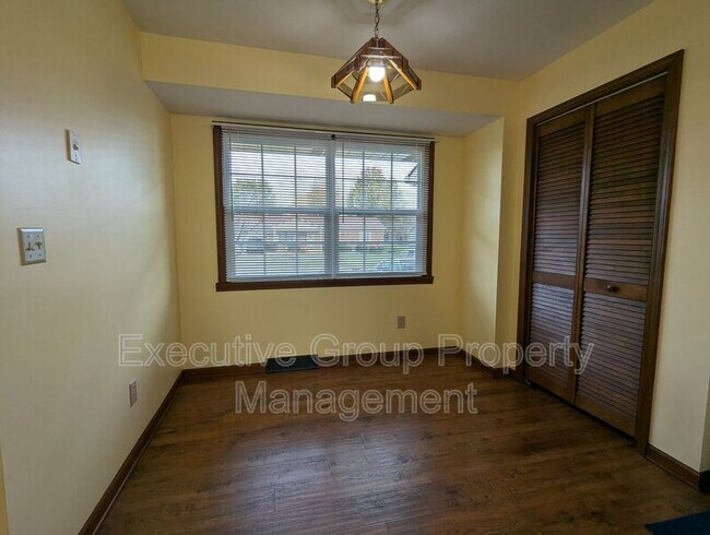 Building Photo - 302 Pigeon Pass Rd