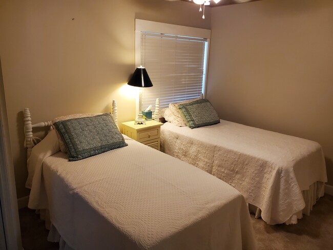 Main Bedroom - 2004 Beach Ave