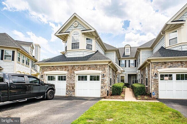 Building Photo - 13921 Gullane Dr