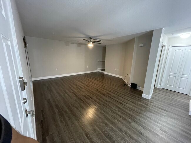 Building Photo - 9419 Ivy Brook Run