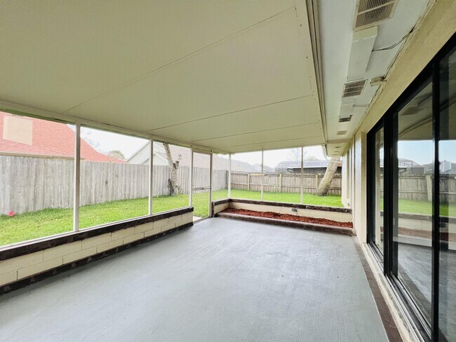 Building Photo - 1072 Gould Pl