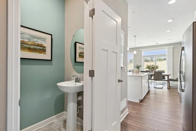 Building Photo - 10736 Wiles Way