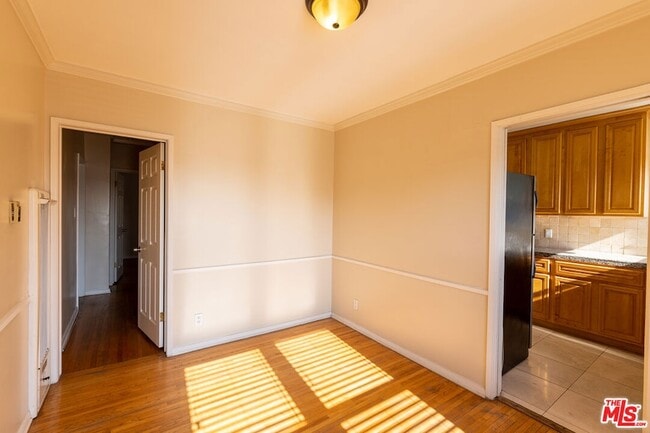 Building Photo - 8537 Cashio St