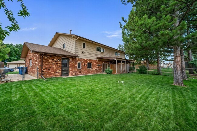 Building Photo - 745 Nyssa Dr